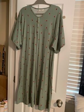 Women's Sage Green Floral Button Henley Nightgown